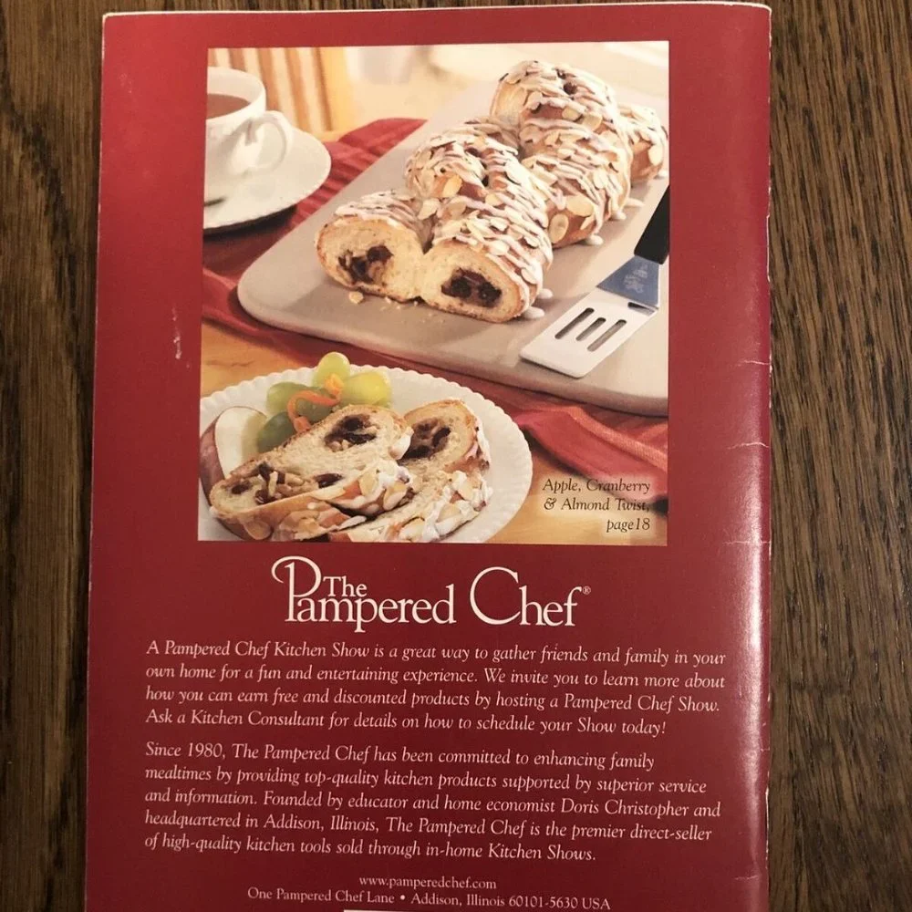 VTG The Pampered Chef 2002 Season Best Recipe Cookbook